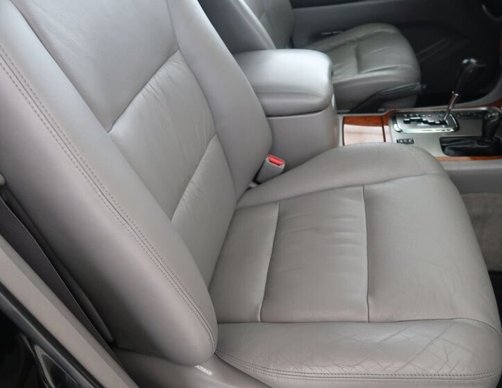 Toyota Land Cruiser SUV 4,7 l 175 kw