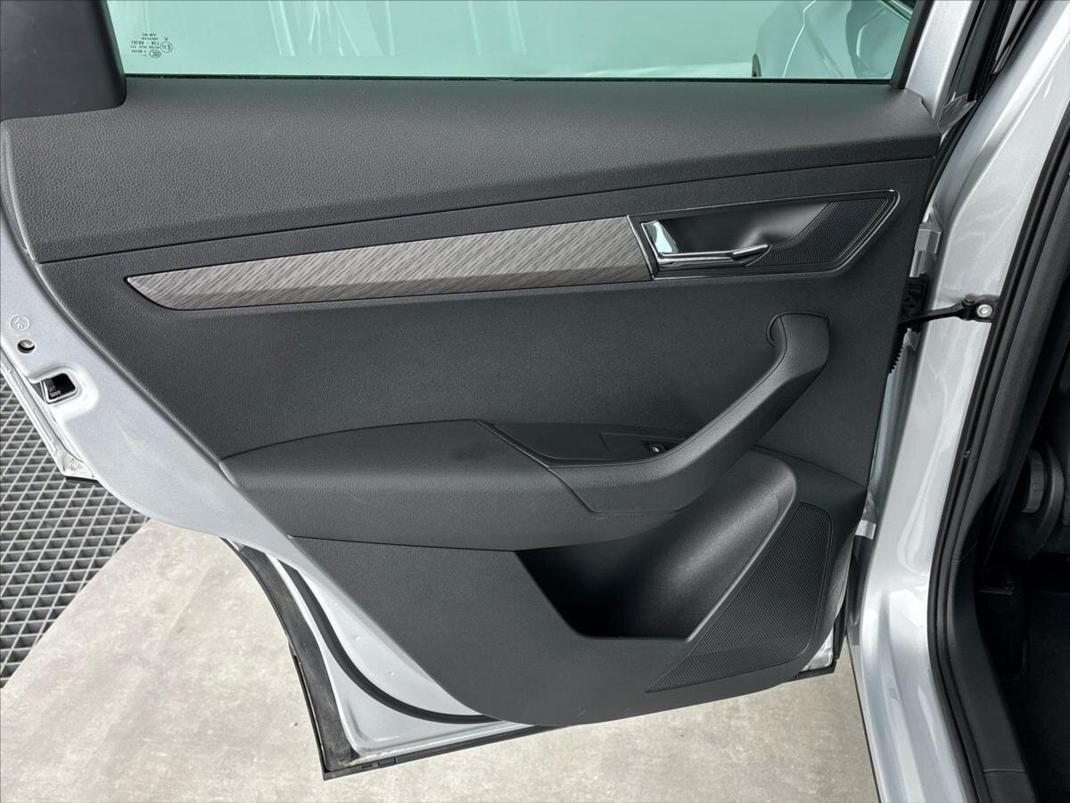 Škoda Karoq SUV / Terénní 1,5 l 110 kw