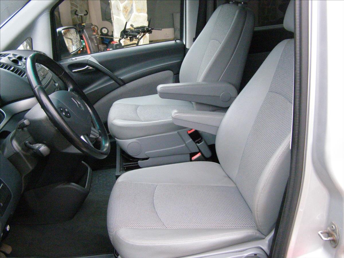 Mercedes-Benz Viano Kombi 3,0 l 165 kw