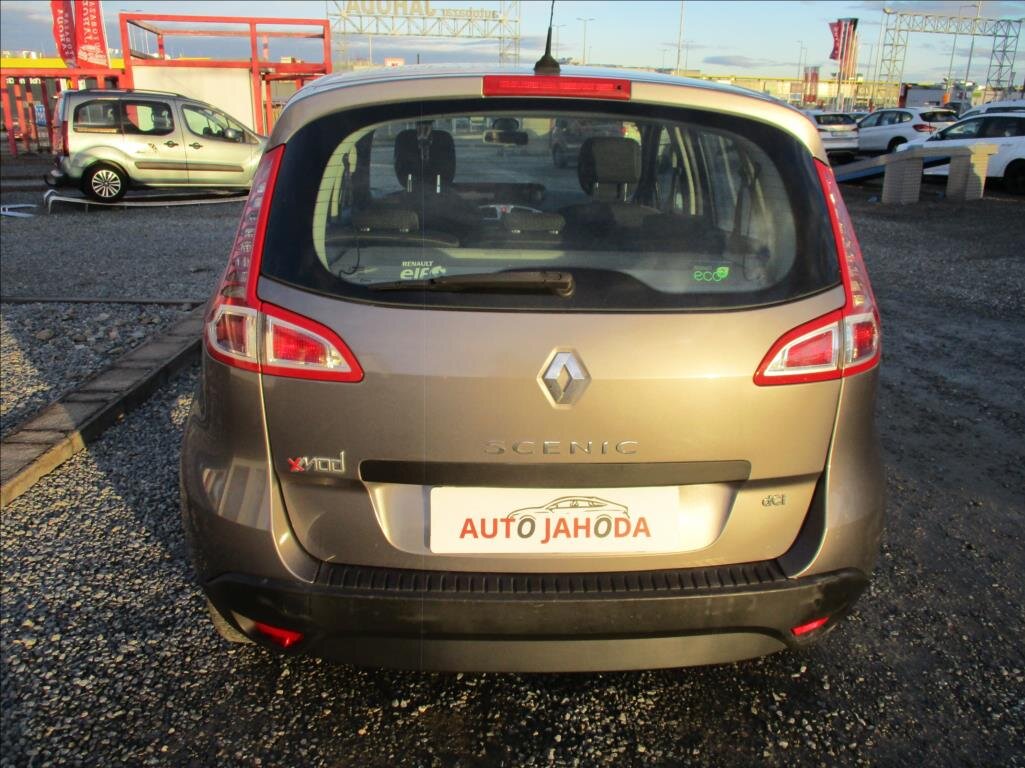 Renault Scénic Kombi 1,5 l 81 kw