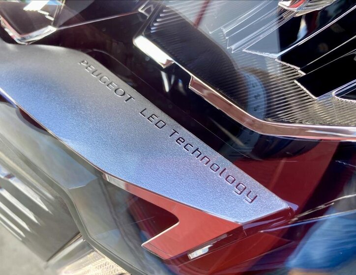 Peugeot 3008 SUV 1,2 l 96 kw