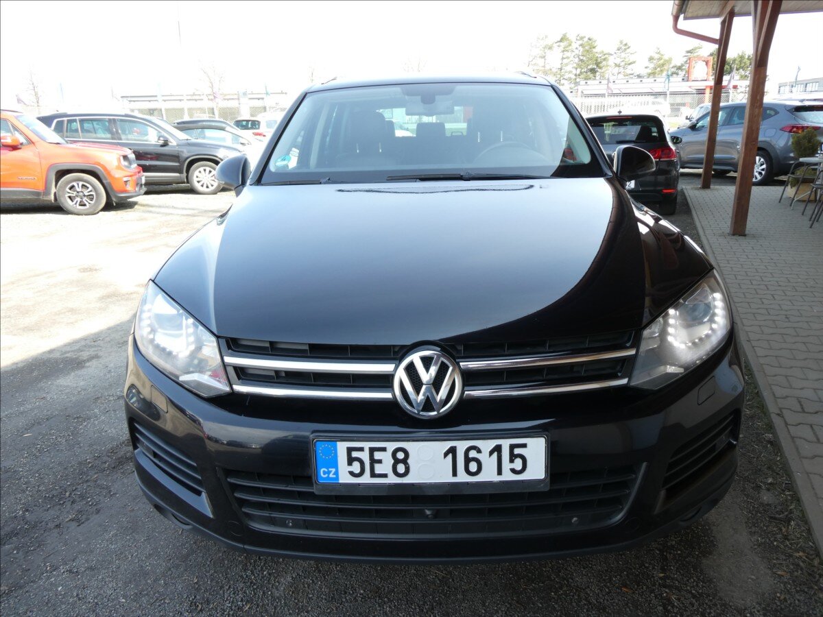 Volkswagen Touareg SUV / Terénní 3,0 l 180 kw