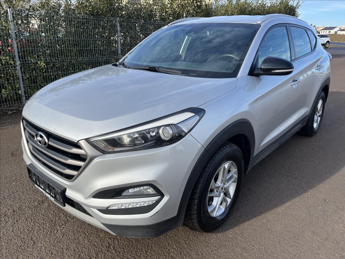 Hyundai Tucson SUV 2,0 l 100 kw