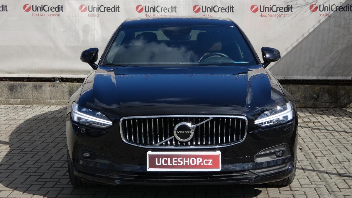 Volvo S90 Sedan / Limuzína 2,0 l 173 kw