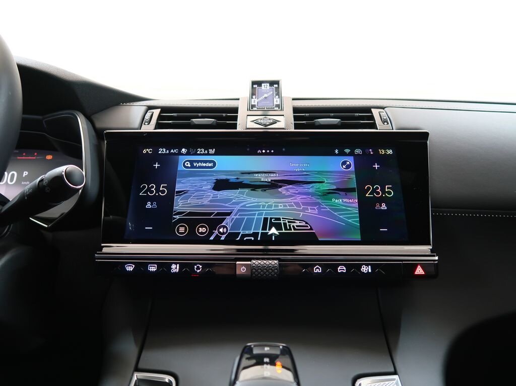 DS Automobiles DS7 Crossback