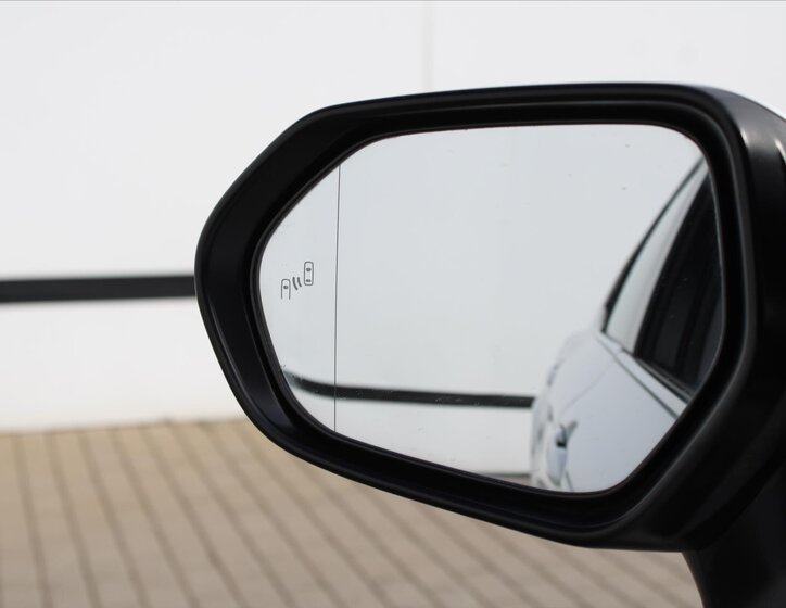 Toyota Camry Sedan 2,5 l 131 kw