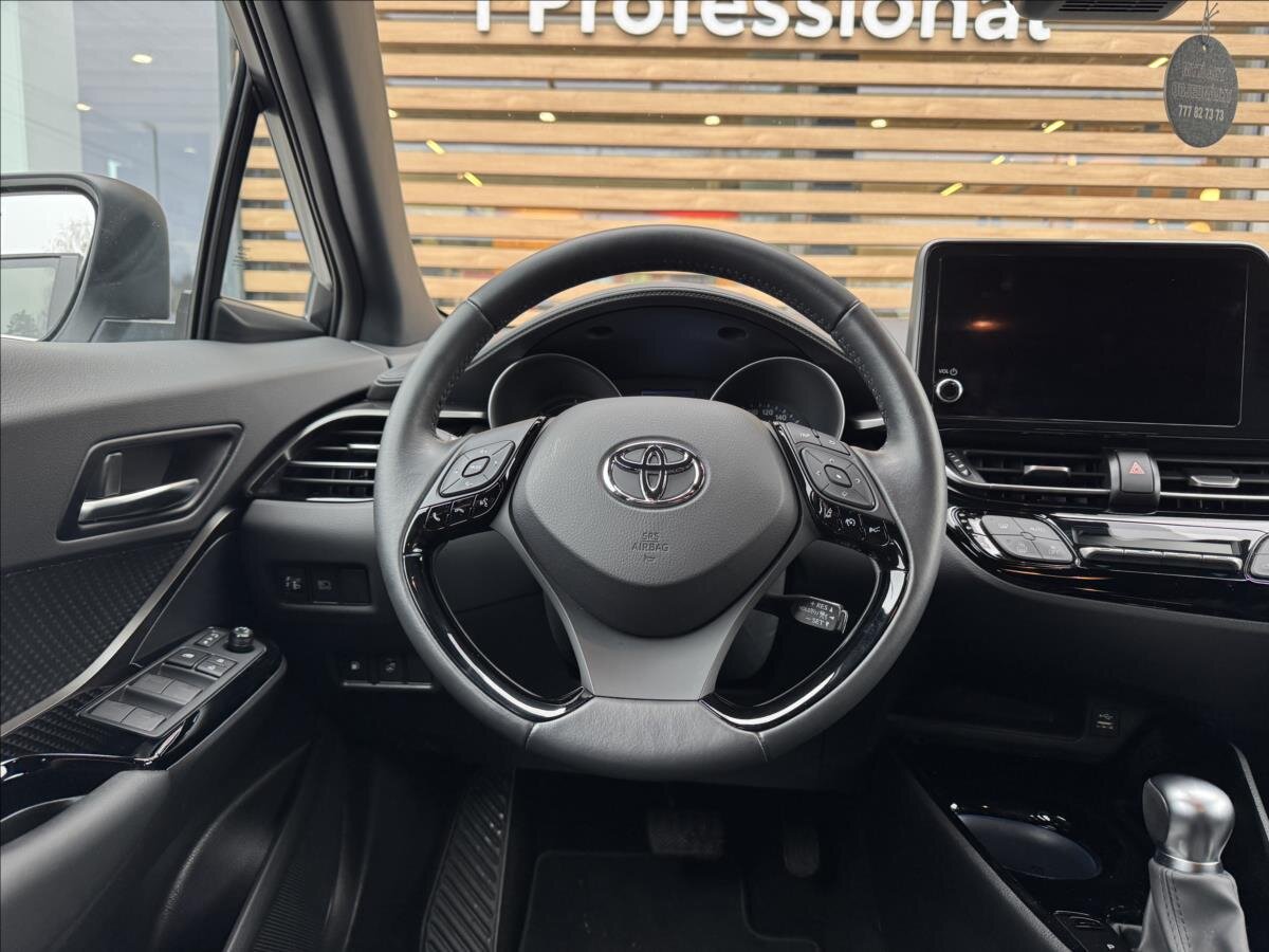 Toyota C-HR Hatchback 1,8 l 72 kw