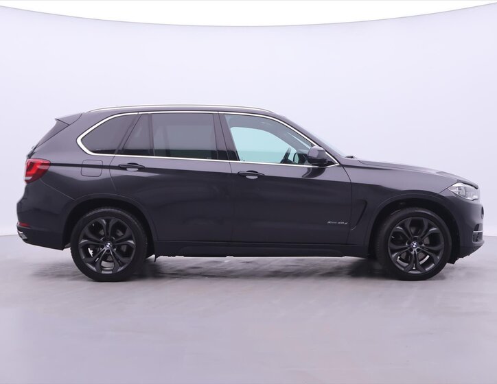 BMW X5 8