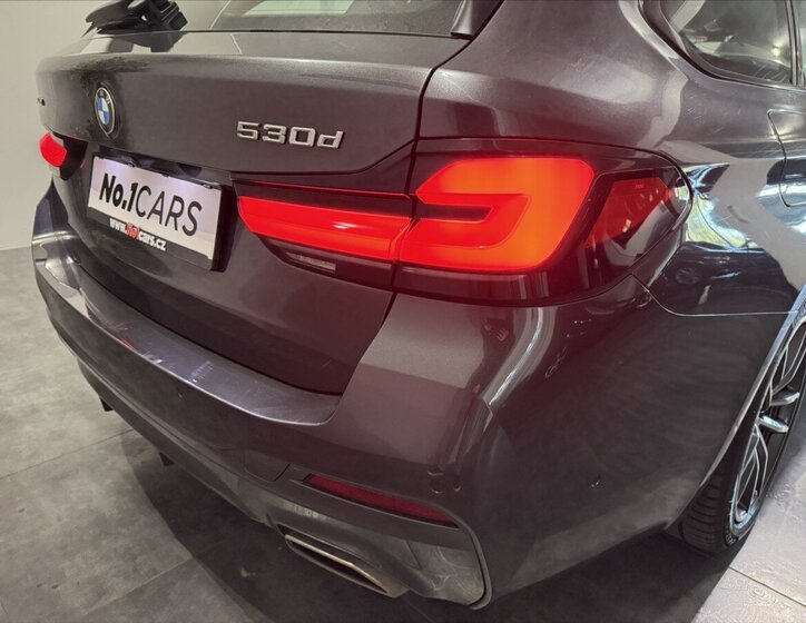 BMW Řada 5 Kombi 3,0 l 210 kw