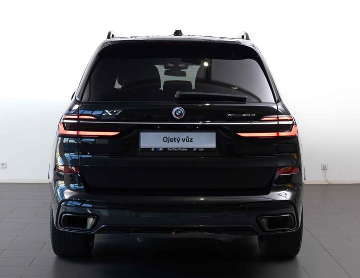 BMW X7 4
