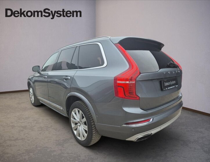 Volvo XC90 SUV / Terénní 2,0 l 165 kw