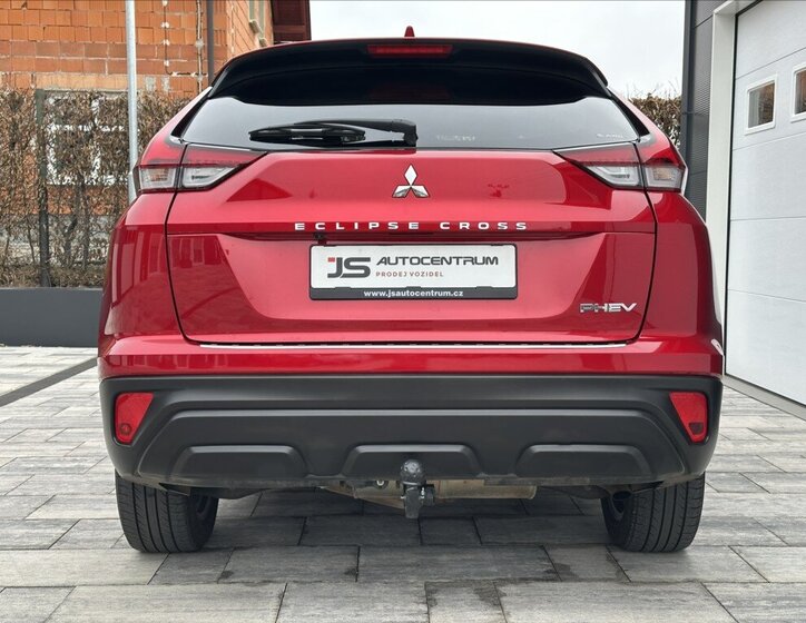 Mitsubishi Eclipse Cross SUV / Terénní 2,4 l 138 kw