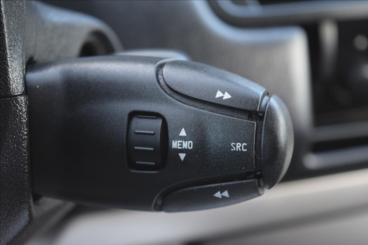 Peugeot 807 MPV 2,0 l 100 kw