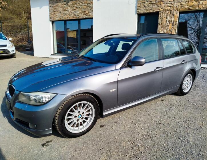 BMW Řada 3 2