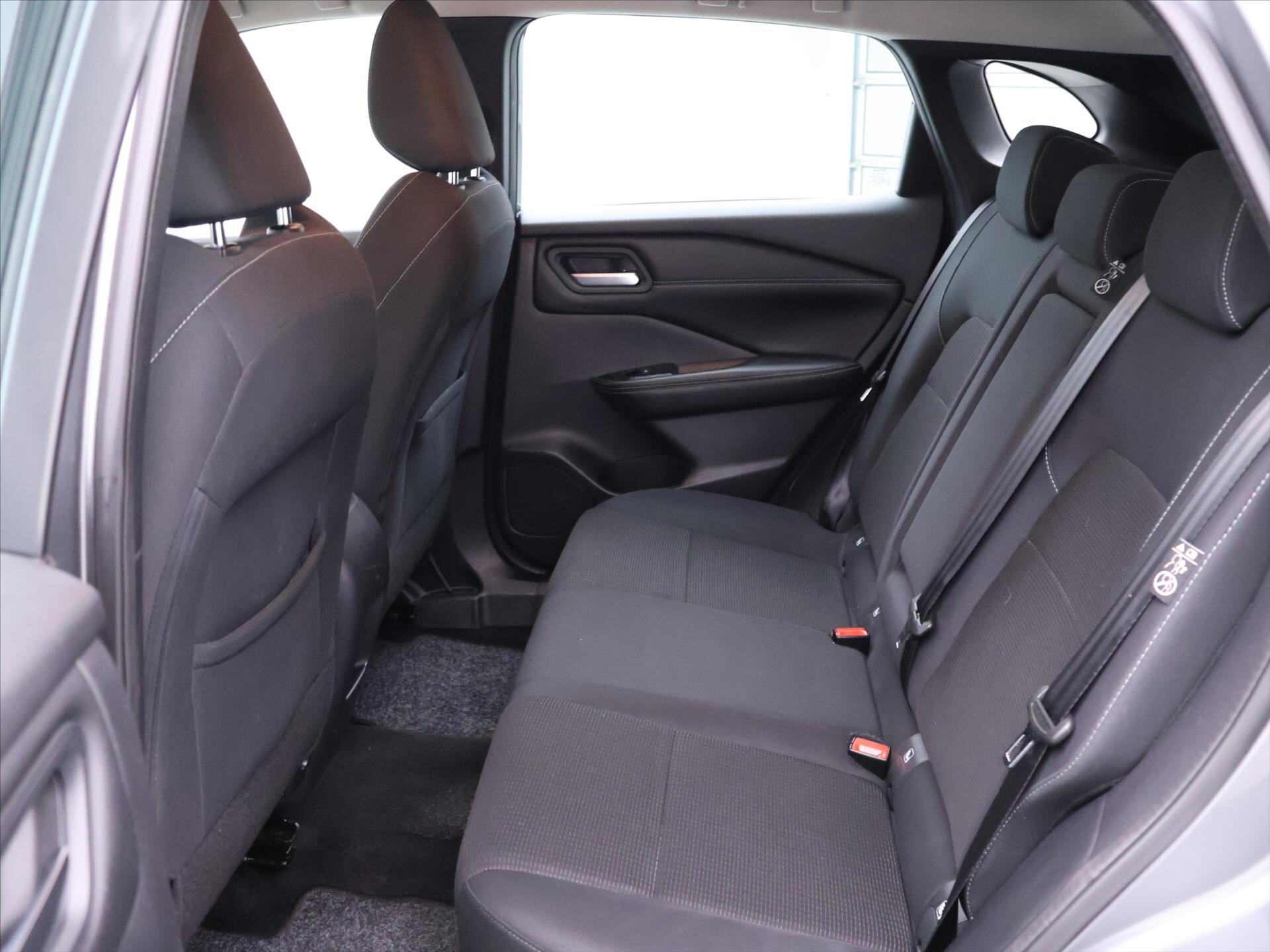 Nissan Qashqai SUV / Terénní 1,3 l 103 kw