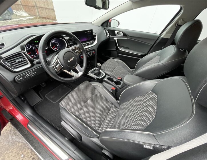 KIA XCeed Hatchback 1,5 l 118 kw