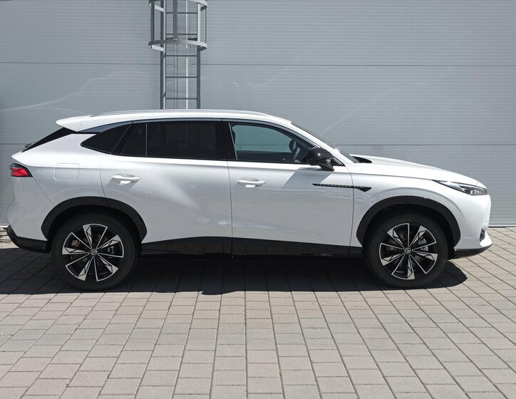 MG HS SUV 1,5 l 105 kw