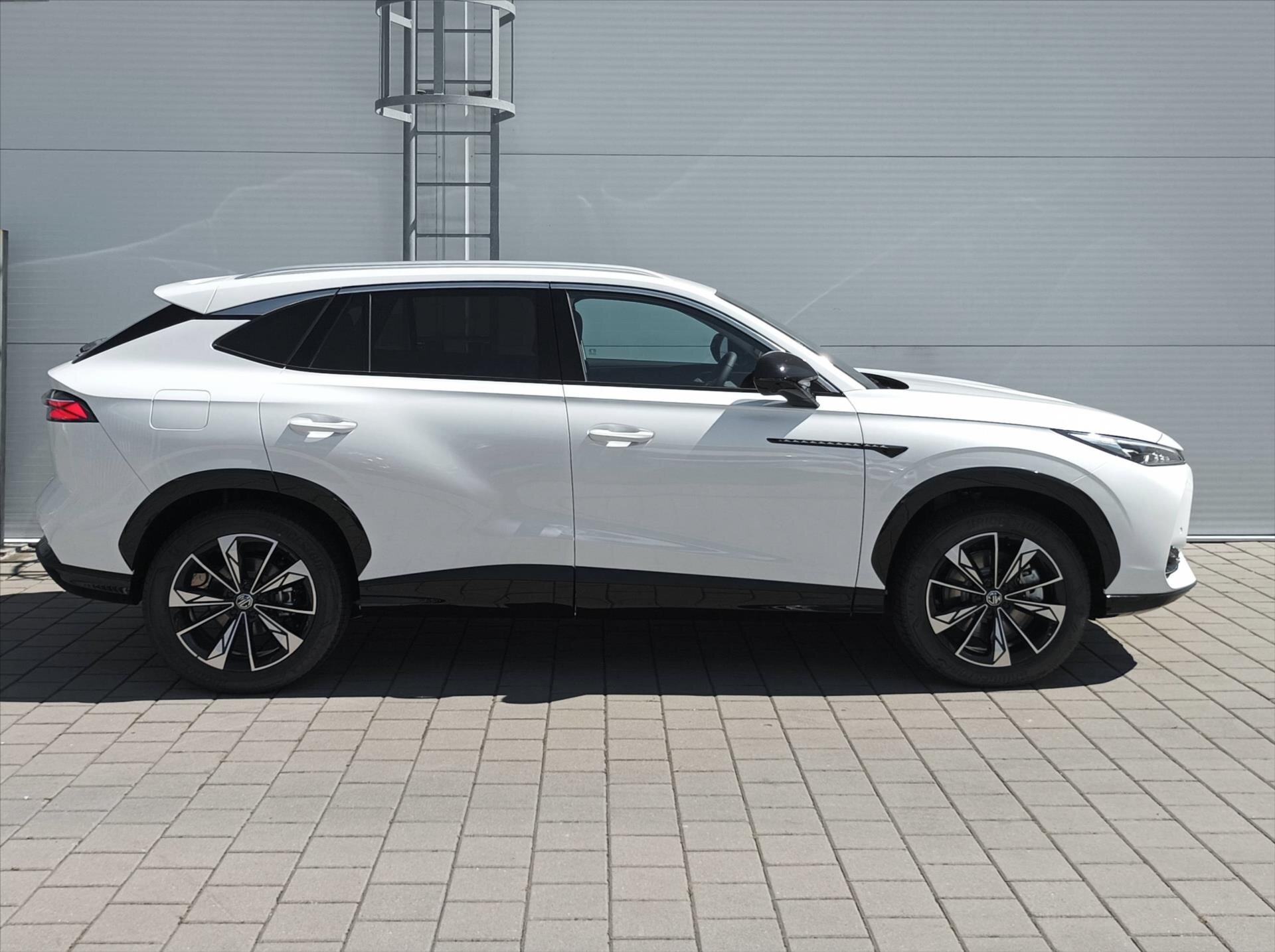 MG HS SUV 1,5 l 105 kw