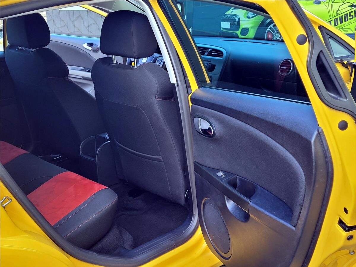 Seat Leon Hatchback 2,0 l 185 kw