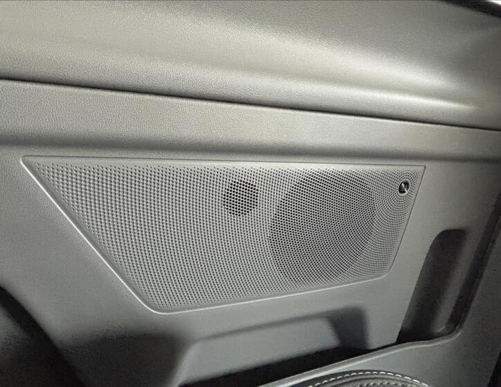 Ford Tourneo Custom 15