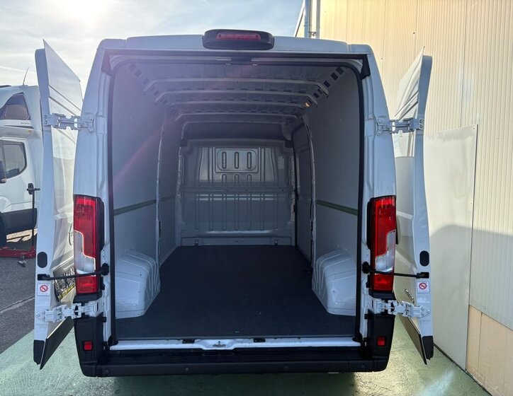 Opel Movano Skříň 2,2 l 103 kw