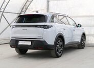 Peugeot 5008 SUV 1,2 l 100 kw