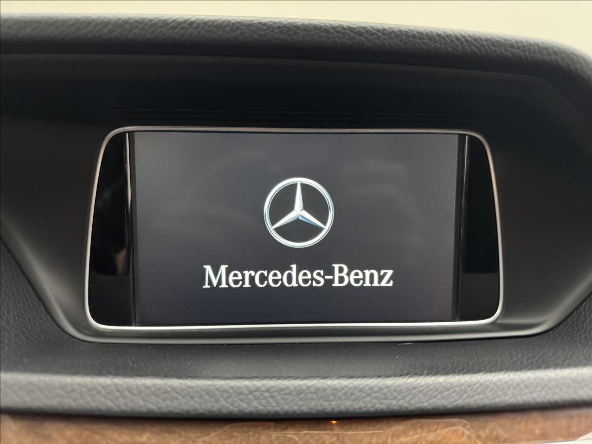 Mercedes-Benz Třídy E Kombi 3,0 l 170 kw