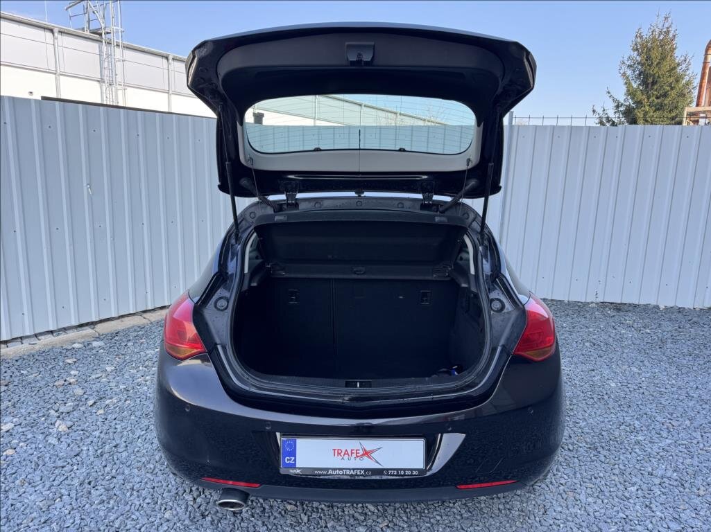 Opel Astra Hatchback 1,4 l 103 kw