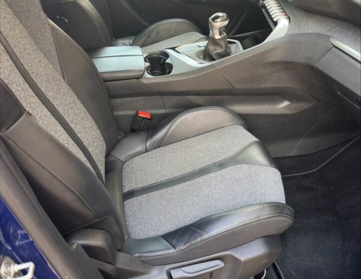 Peugeot 3008 SUV 1,2 l 96 kw