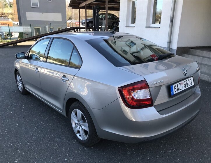 Škoda Rapid Sedan / Limuzína 999,0 70 kw