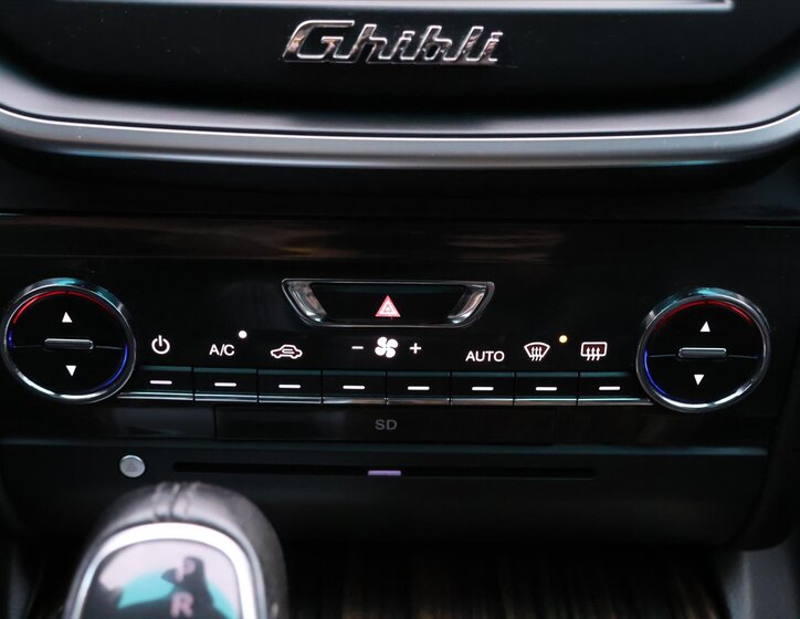 Maserati Ghibli Sedan 3,0 l 302 kw