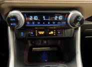 Toyota RAV4 SUV / Terénní 2,5 l 131 kw