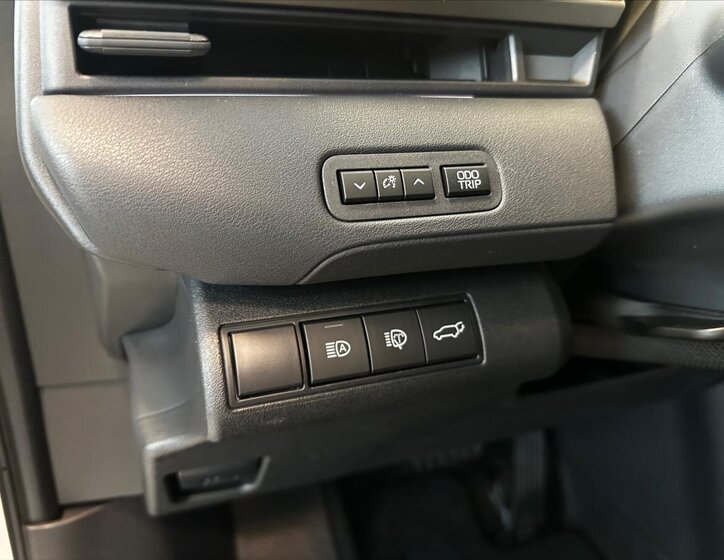 Toyota bZ4X SUV / Terénní 0,0 252 kw