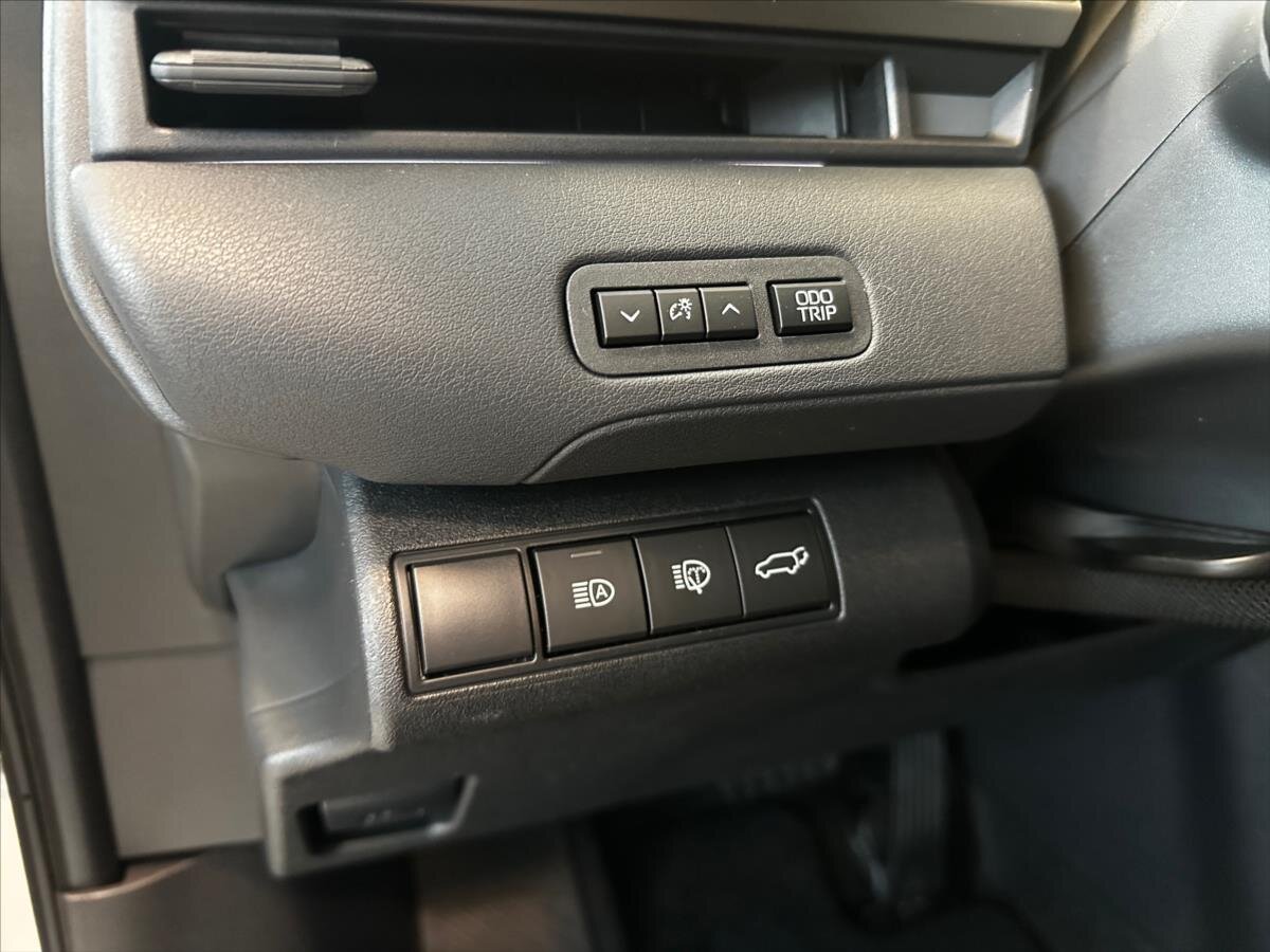 Toyota bZ4X SUV / Terénní 0,0 252 kw