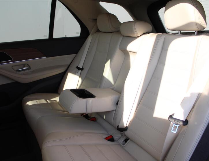 Mercedes-Benz GLE 11