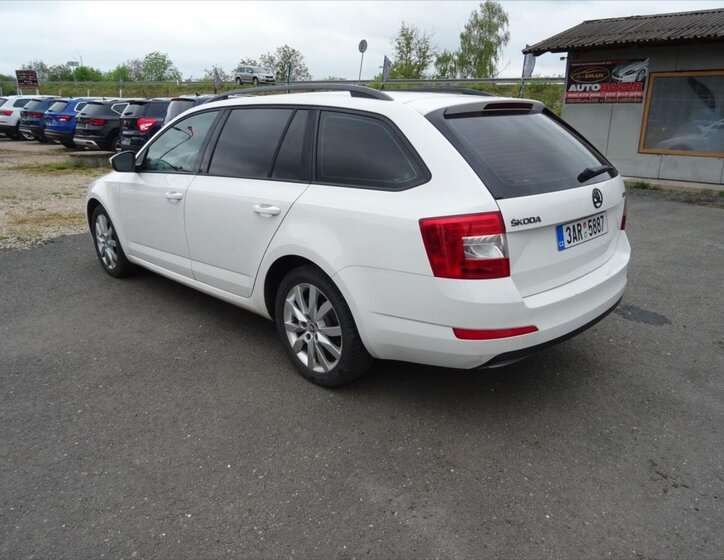 Škoda Octavia Kombi 1,2 l 77 kw