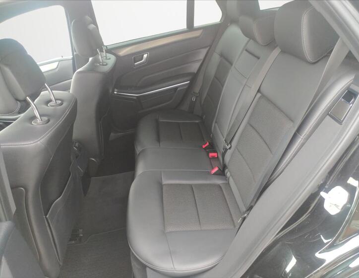 Mercedes-Benz Třídy E 16