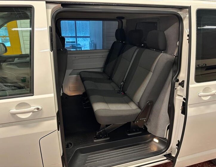 Volkswagen Transporter 11