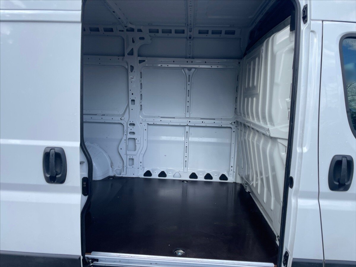 Toyota Ostatní Skříň 2,2 l 88 kw