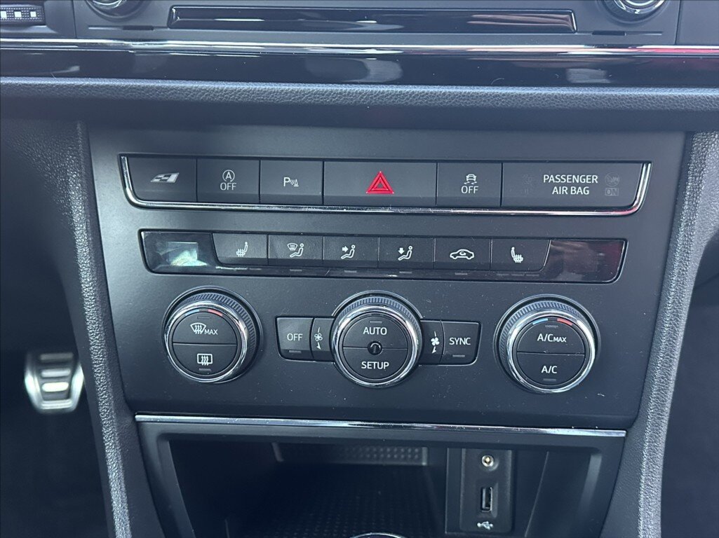 Seat Leon Hatchback 2,0 l 213 kw