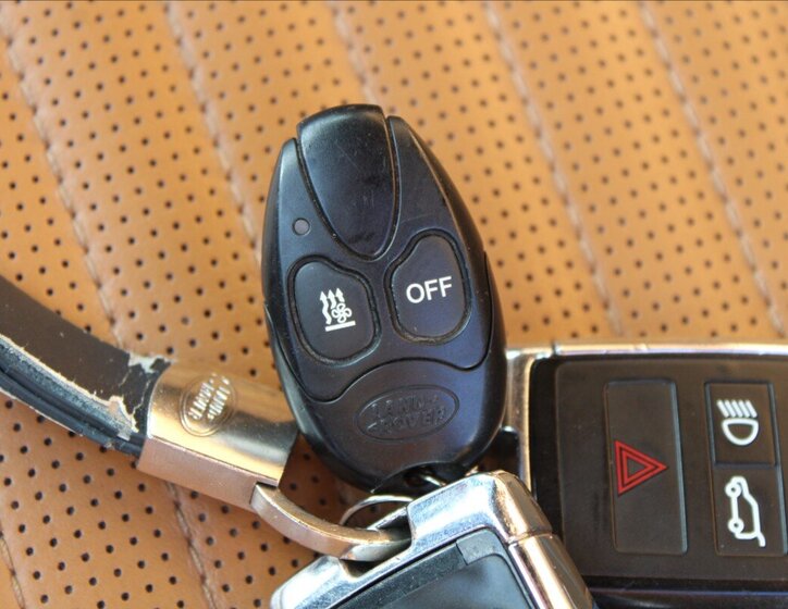 Land Rover Discovery 48