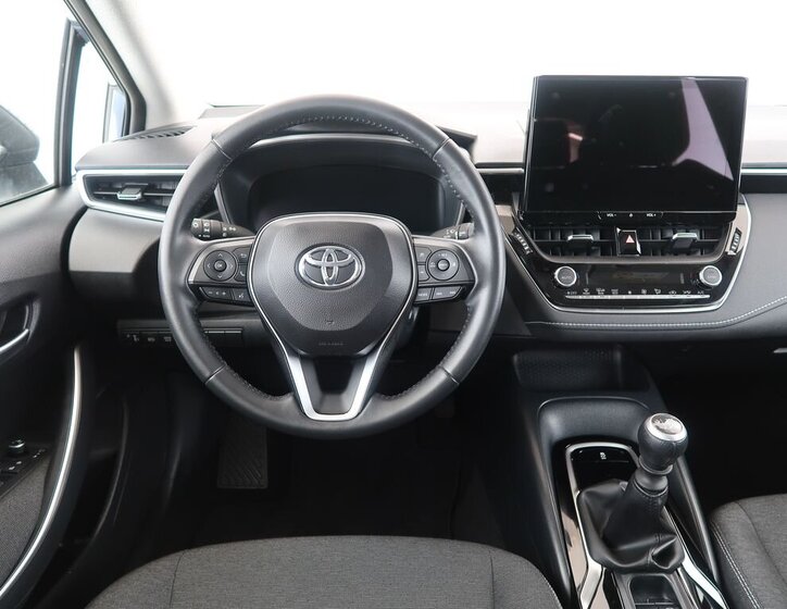 Toyota Corolla Sedan / Limuzína 1,5 l 92 kw