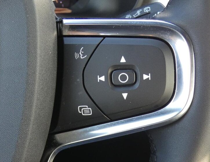 Volvo XC40 SUV 2,0 l 120 kw