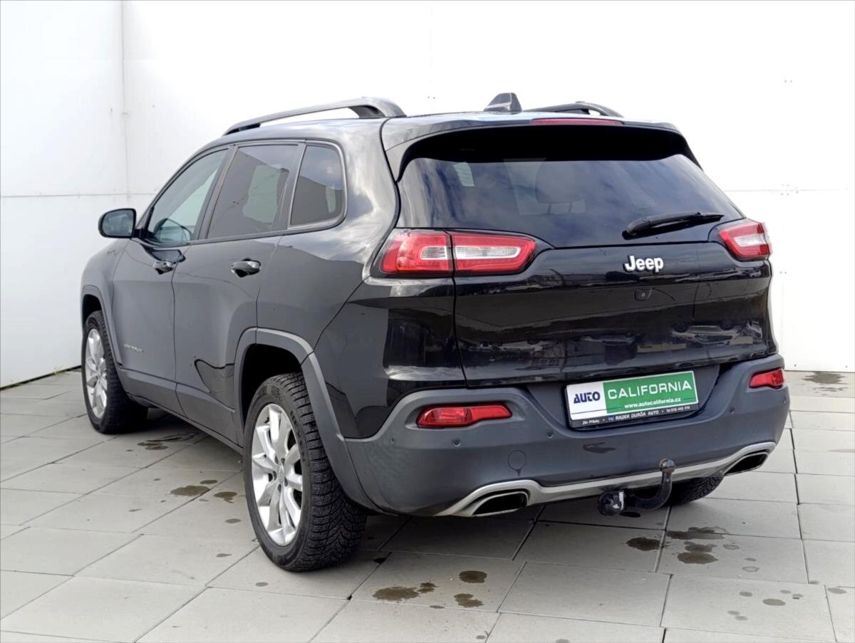 Jeep Cherokee SUV 3,2 l 200 kw