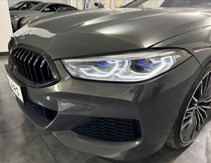 BMW Řada 8 Sedan / Limuzína 3,0 l 250 kw