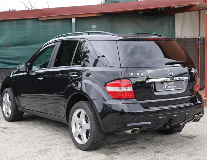 Mercedes-Benz Třídy M 4