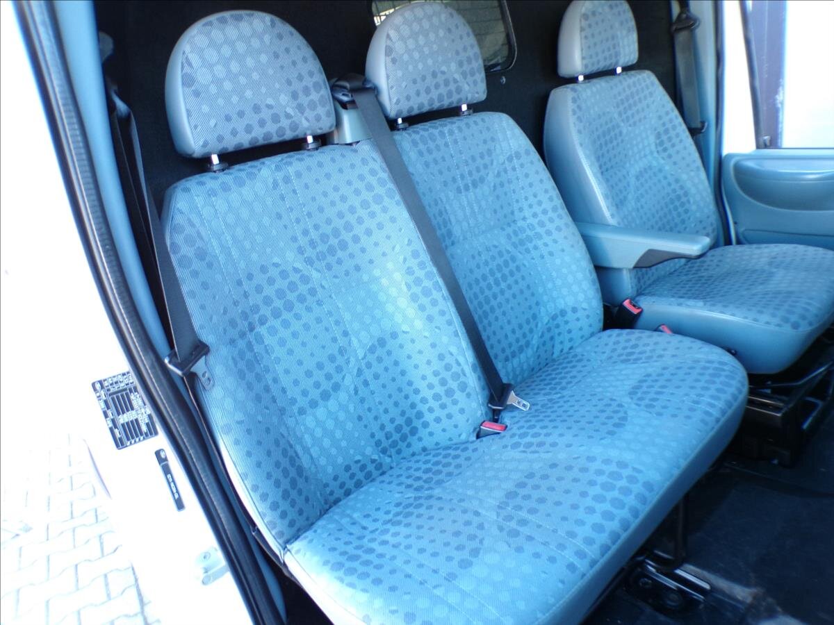 Ford Transit Skříň 2,2 l 92 kw