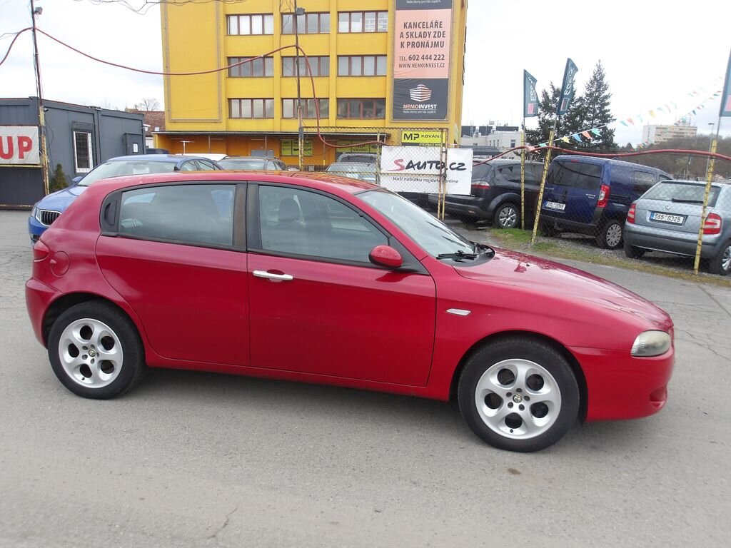Alfa Romeo 147 Hatchback 1,6 l 77 kw