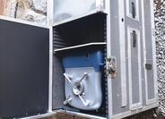 Land Rover Defender 47