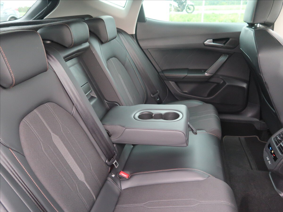 Cupra Formentor SUV / Terénní 2,0 l 140 kw